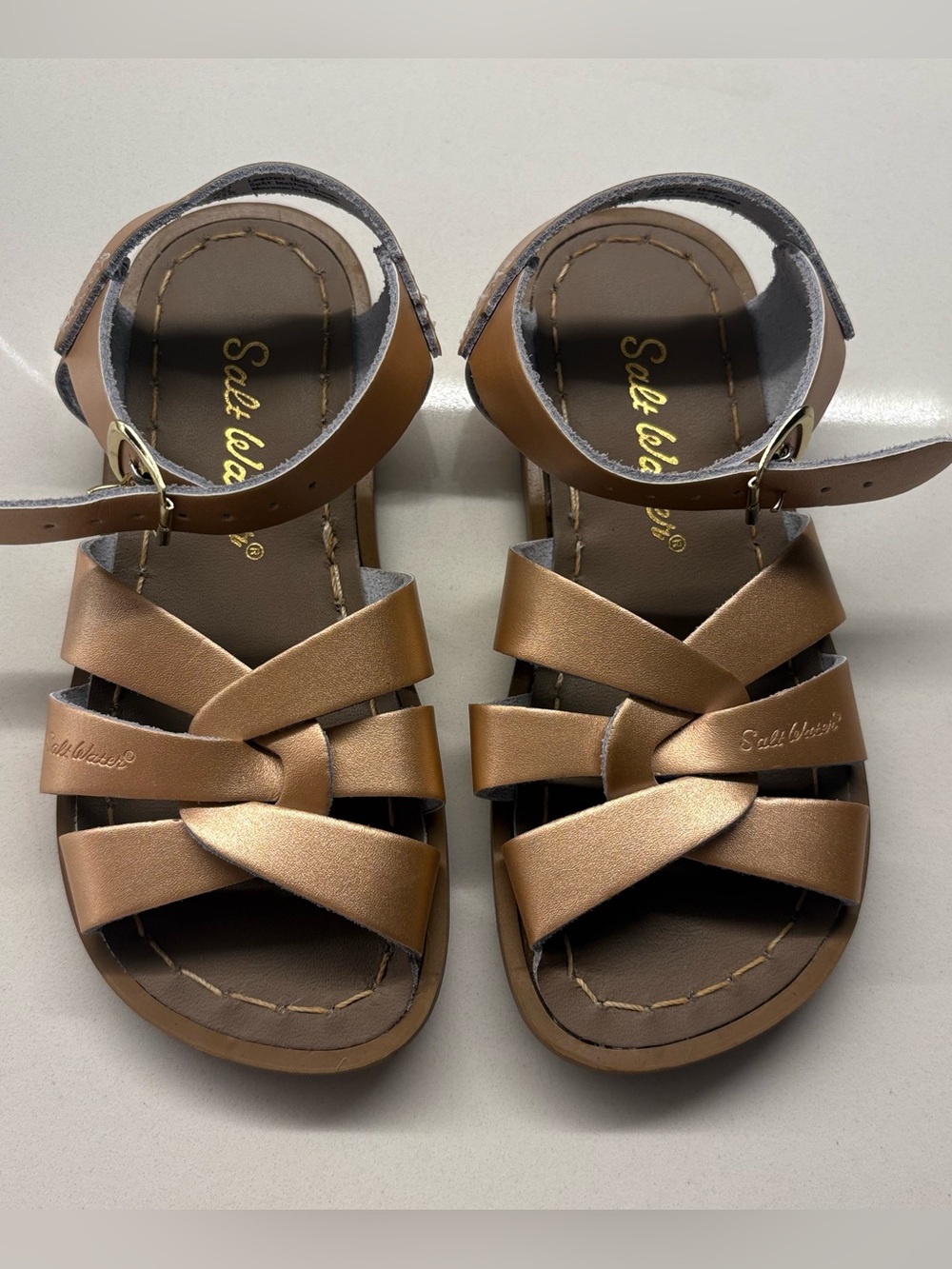 Salt Water The Original Kids Leather Sandals in Rose Gold size 10 EUC